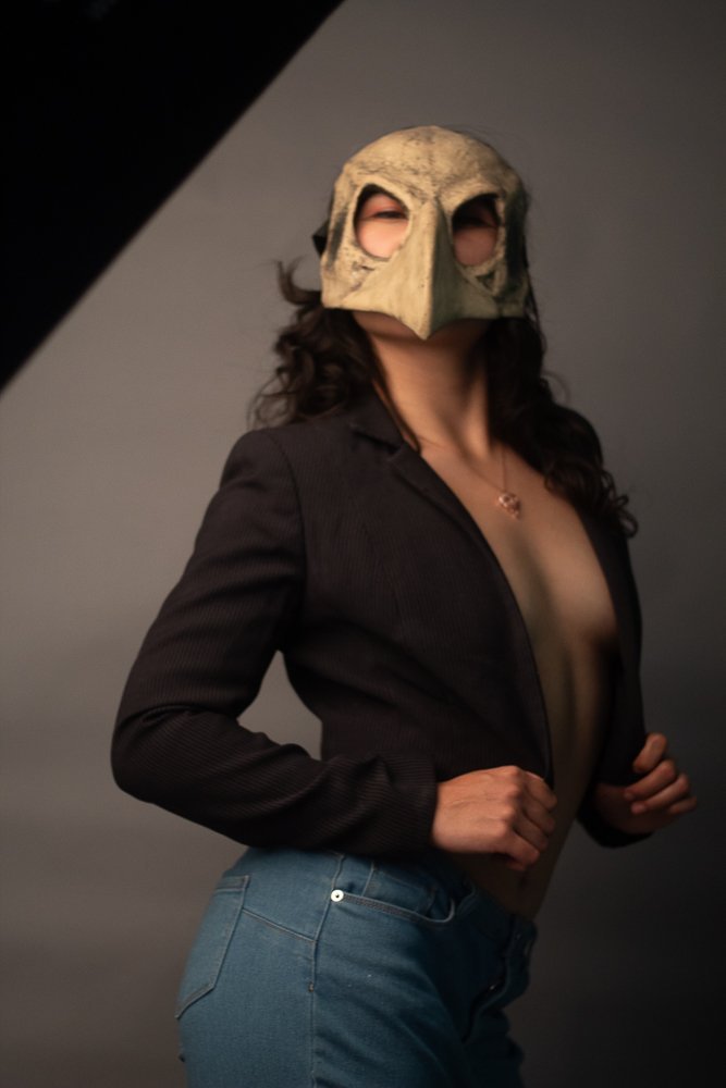 Angélica — S1 2026, fotografía real