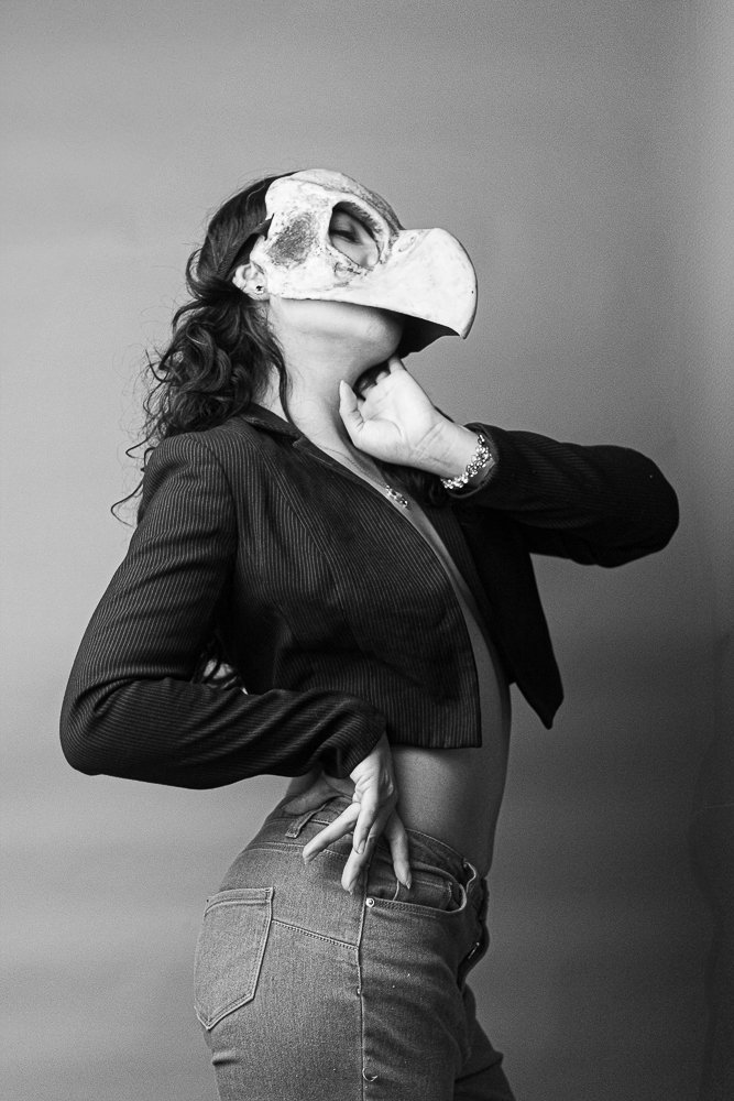 Angélica — S1 2026, fotografía real